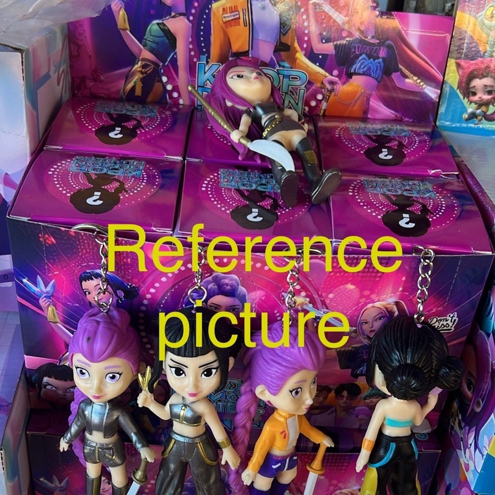 K-Pop Demon Hunters Collectible Figure 
surprise box 2 including - Picture 3 of 3